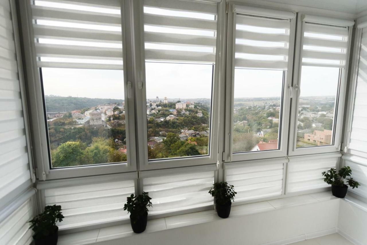 Апартаменты Вероника Kamianets-Podilskyi Ngoại thất bức ảnh